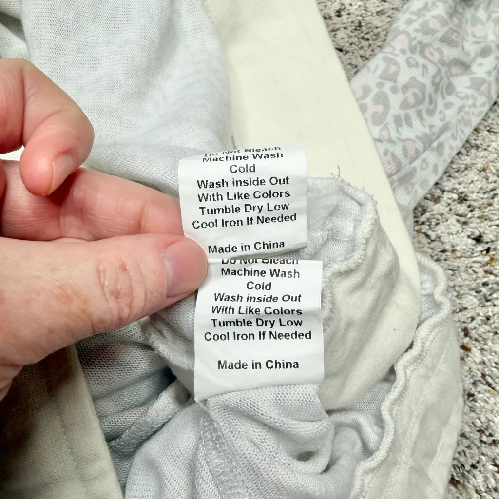 Pink Lily Leopard Print V-Neck Loungewear Set Small Medium S/M Cream Grey Pink - Image 7