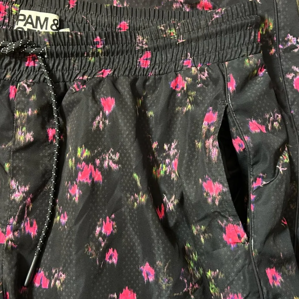 Pam & Gela Track Joggers | Sporty Streetwear Vibe 🖤 Size L - Image 2