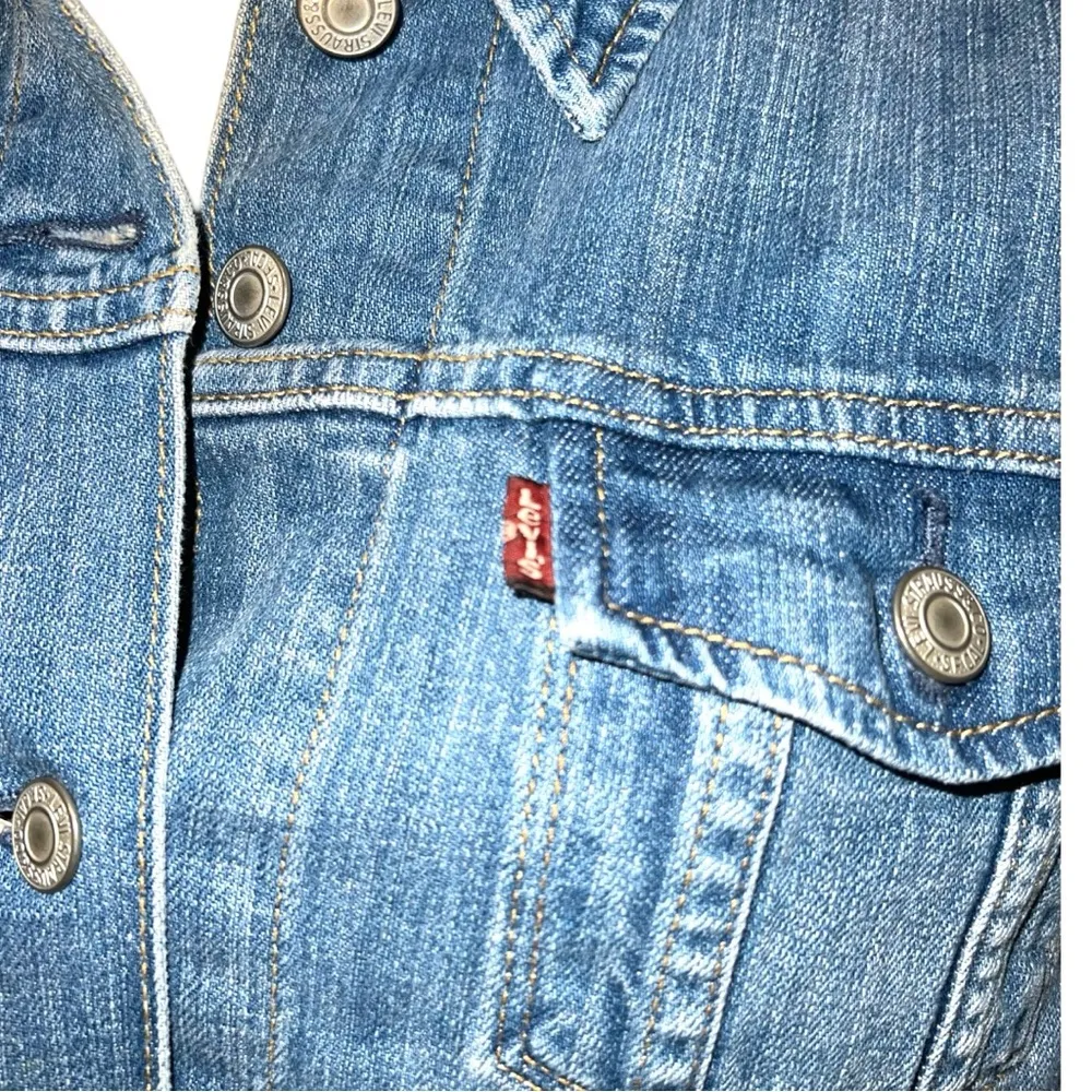 Levi's  Blue Denim Jacket - Image 5