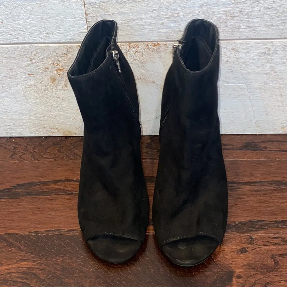 MERONA Women’s Black Faux Suede Peep Toe Ankle Boots Size 9.5 - Image 10