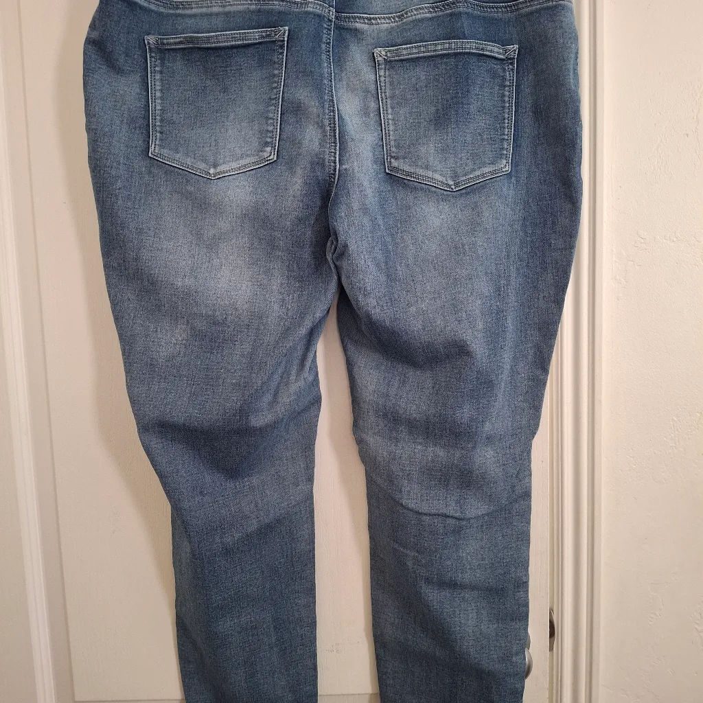 Maurices Sz 20W R Distressed Blue Jeans for Women - Image 6
