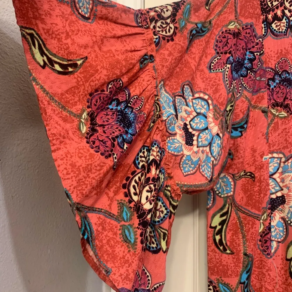 Democracy Peach/Pink Floral Print Midi 1x Dress.       2128 - Image 2