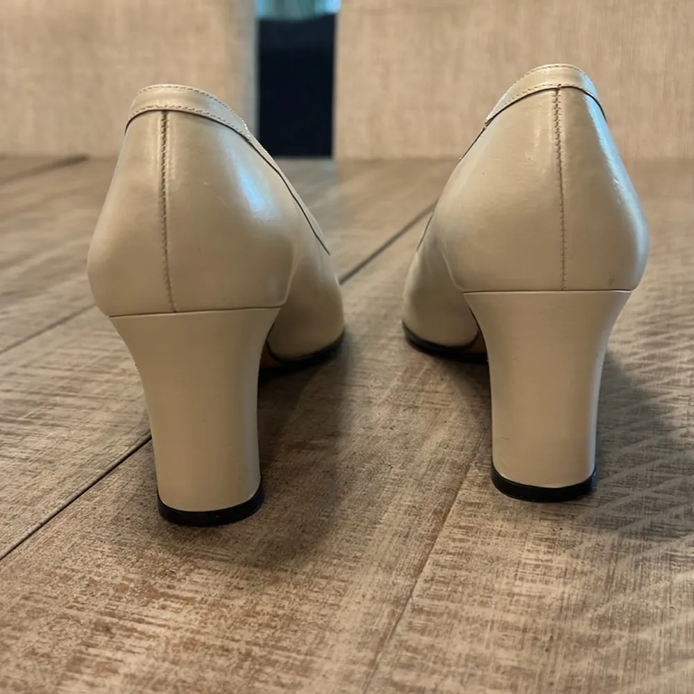 Amalfi Shoes Women’s Pumps Made in Italy Size 6 1/2 - Image 3