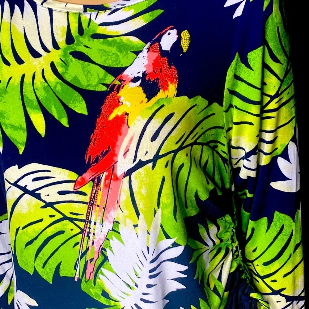 Ruby Rd Tropical Parrot Top 3/4 sleeve Ruched M Green Size M - Image 5