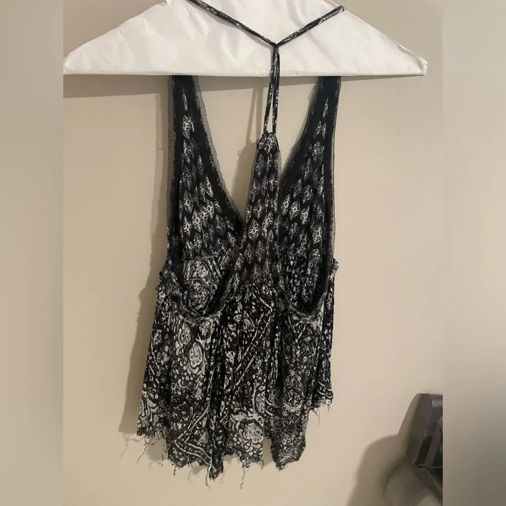 UO Ecote Top Perfect Condition - Image 2