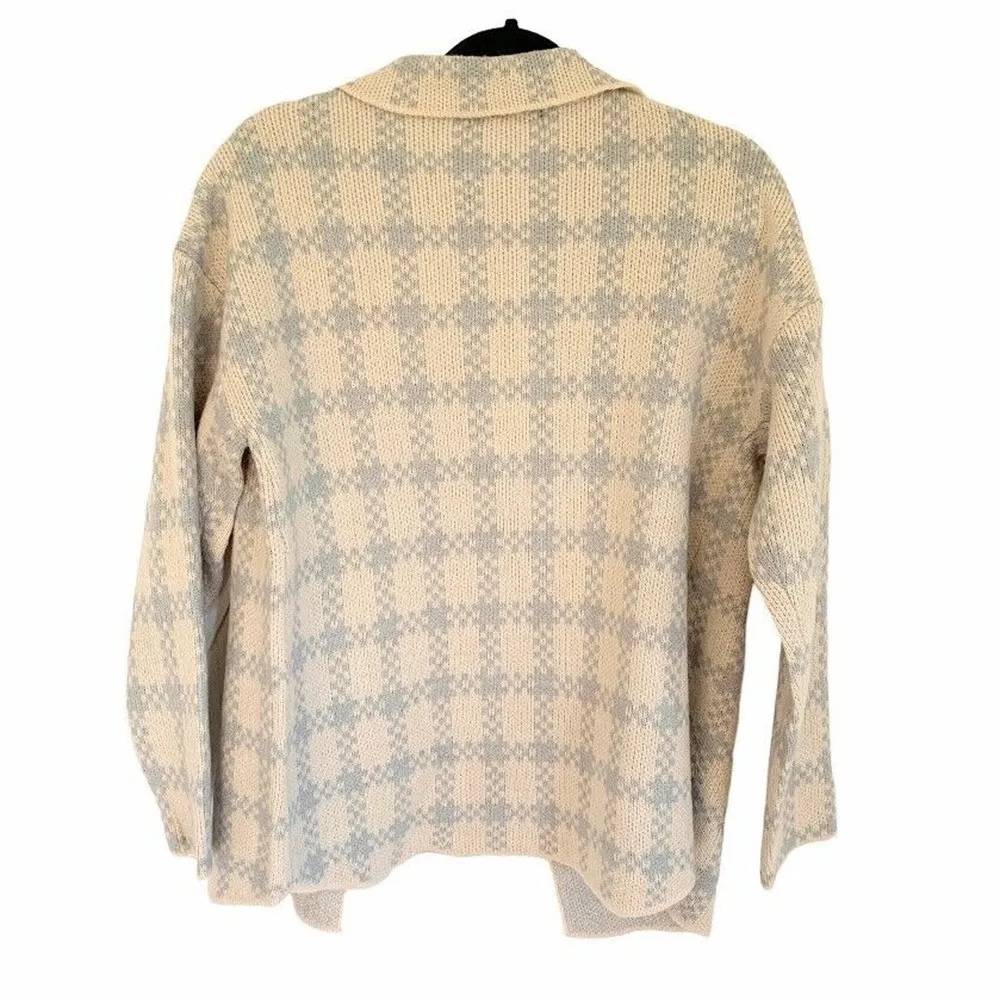 Love Ever After Cardigan Sweater Shacket Womens Size Medium Pockets Plaid Button - Image 4