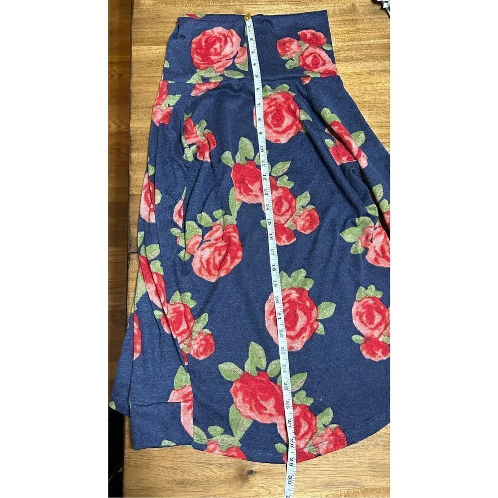 Runway Ready Couture Cowl Neck Long Sleeve Knit Floral - Image 6