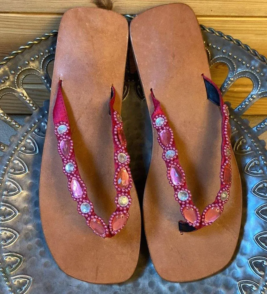 NEW! PINK Beaded Embellished Sequined Flip Flops Sandals Sz 6 - Image 3