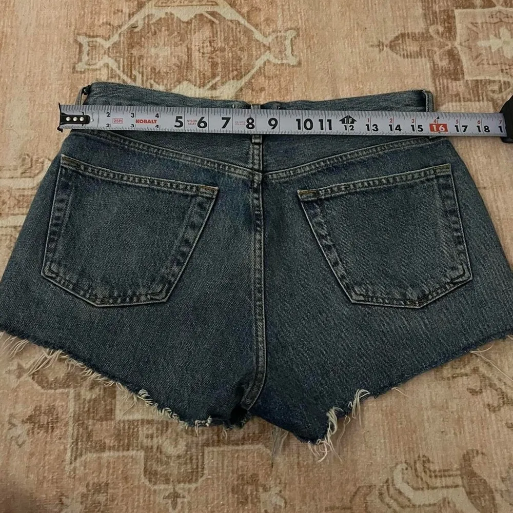 AGOLDE Parker Denim Shorts Cut-Off - Image 4