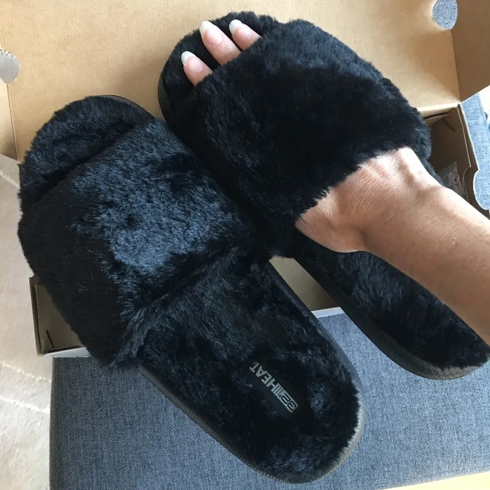 32 Degrees Heat Plush Faux Fur Cushion Slide Slipper, Black, NEW, Size L - Image 3