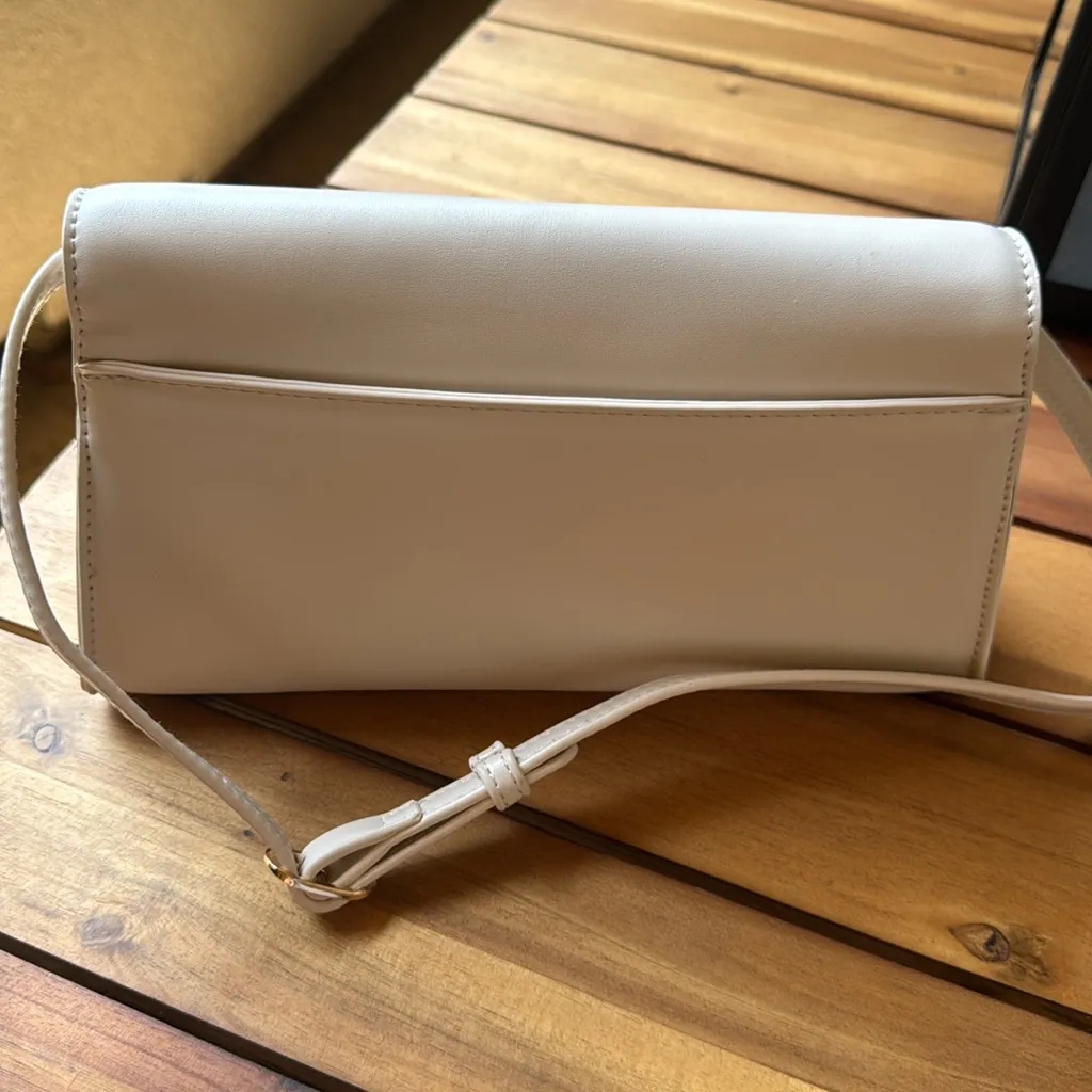 Lulu's Purse - Image 2