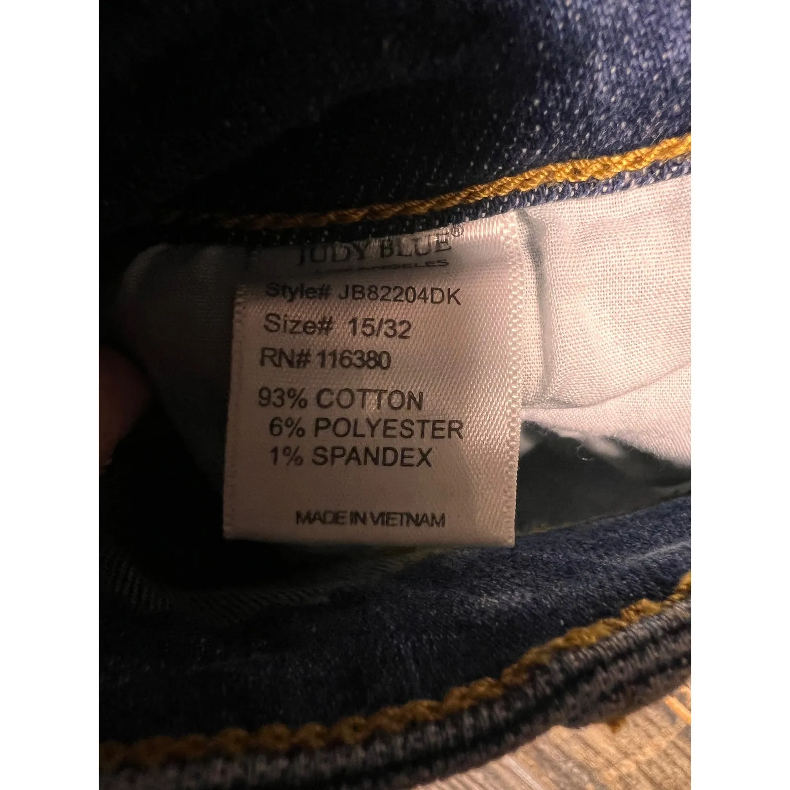 Judy Blue Jeans Slim Fit Distressed Medium Wash Size 15/32 Ankle Crop Mid Rise - Image 5