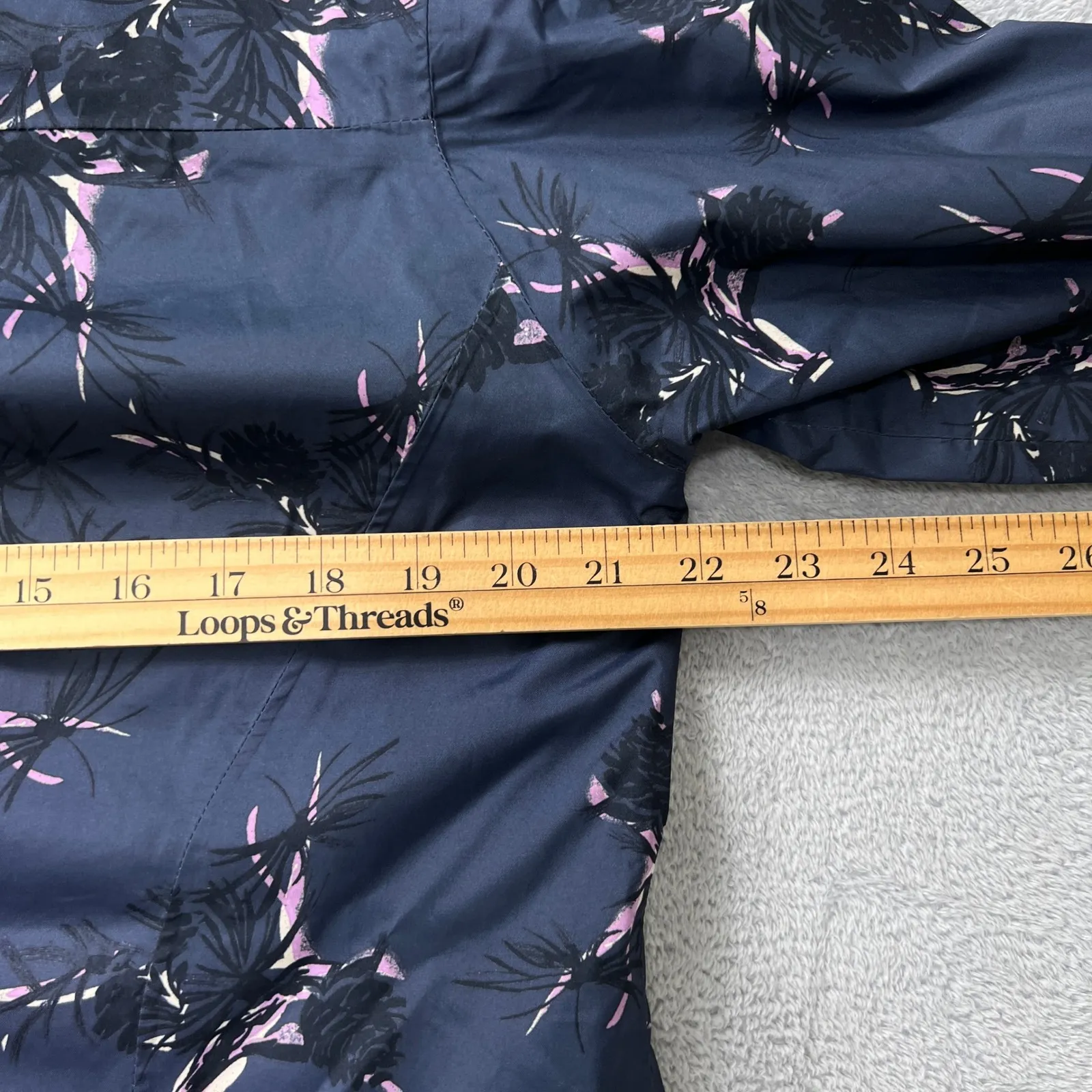 Columbia Women's Floral Print Rain Jacket Hooded Windbreaker Navy Blue Large‎ - Image 9