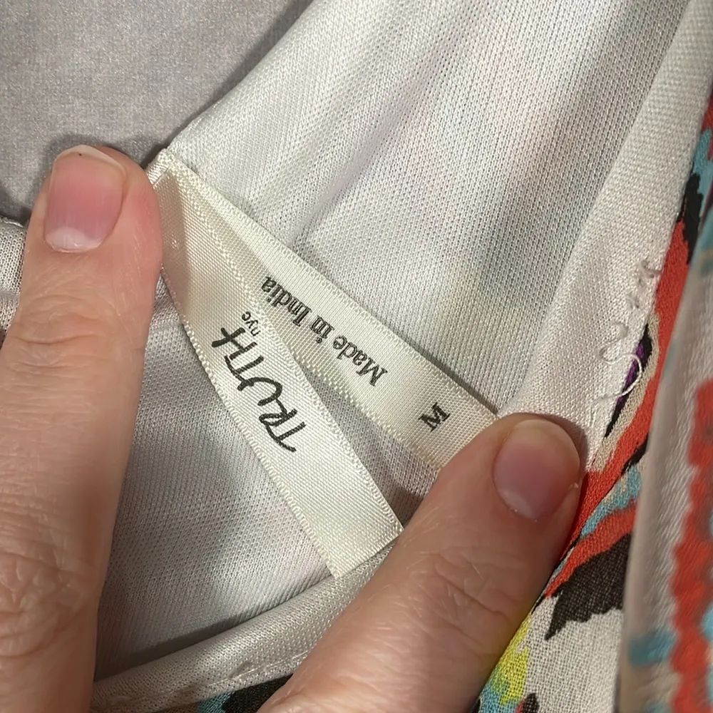 Truth NYC Multi-Color Geometric Print Flowy Crop Top | Size Medium - Image 3