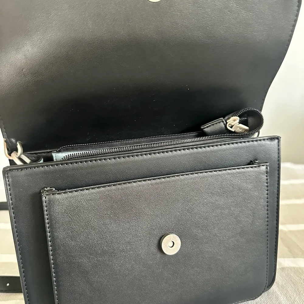 Pixie Mood  large crossbody in good/excellent condition - Image 2