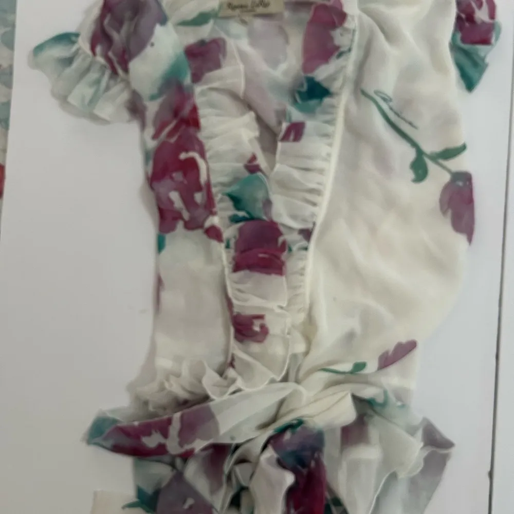 Arianne Ruffled Puff Sleeve Blouse in White and Purple Size undefined - Image 5