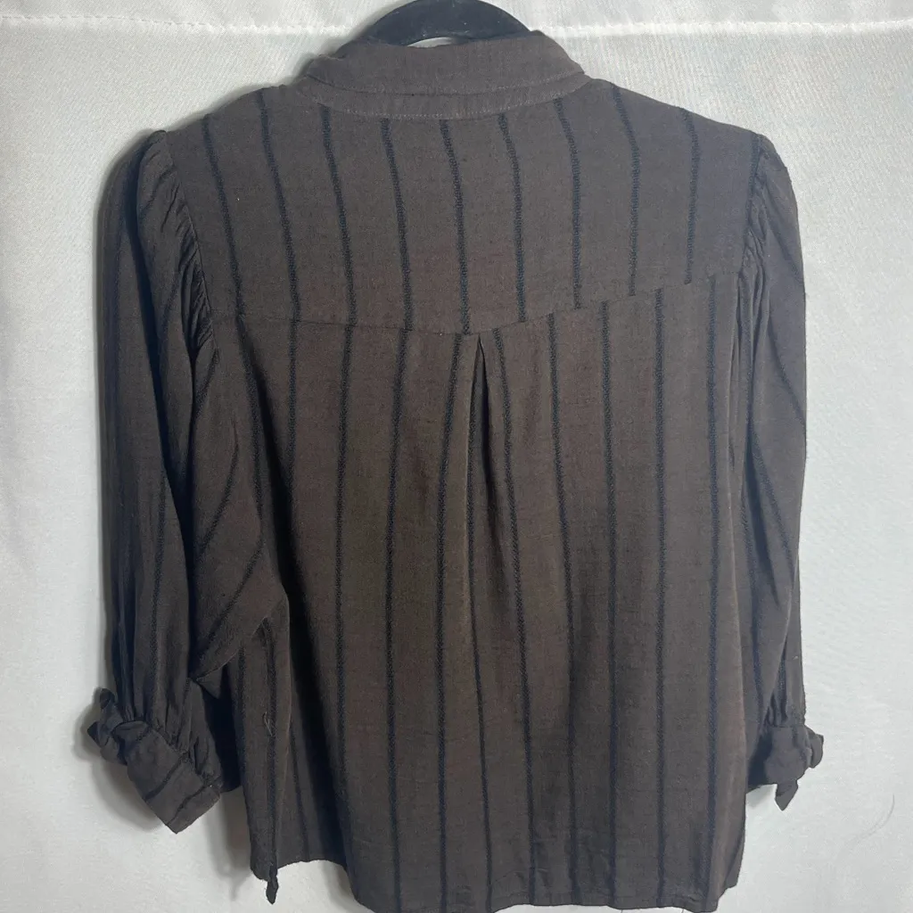 BCBGeneration Sheer Brown Striped Button Front Blouse Puff Sleeve Small - Image 2
