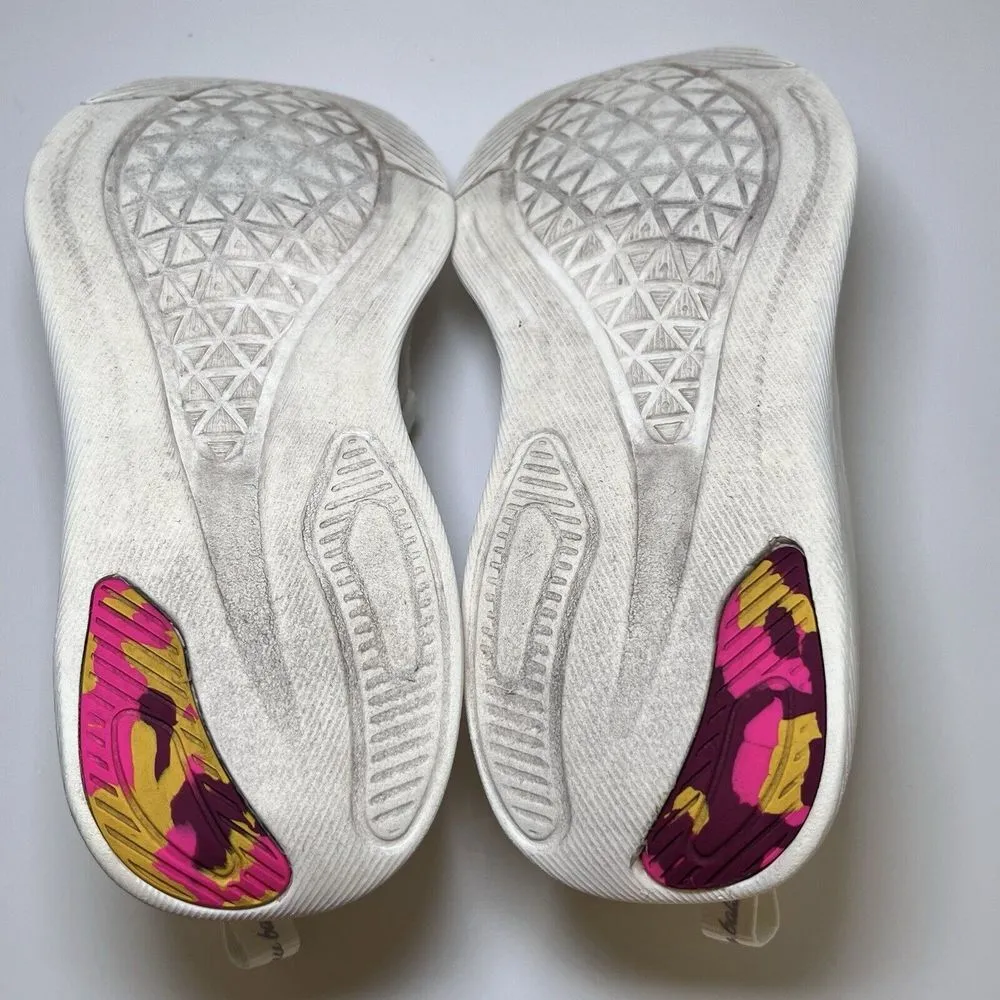 New Balance Beaya V1 Women size 7 Sea‎ Salt/Garnet Slip-On Running Sneaker shoe - Image 8