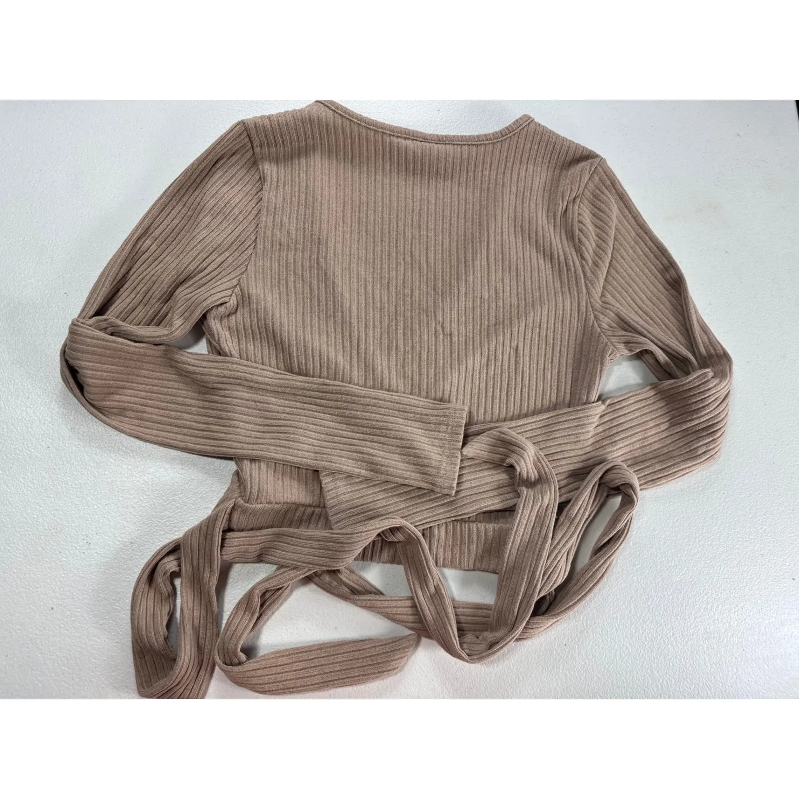 Windsor Wrap Top Ribbed Long Sleeve Tie Front Crop Top Beige Size M‎ - Image 10