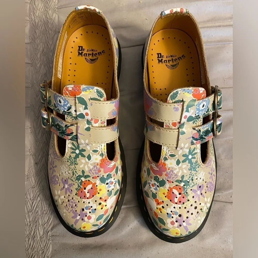 NWOT Dr. Martens 8065 Floral Mash Up Leather Mary Jane 'Parchment Beige Size 5 - Image 2
