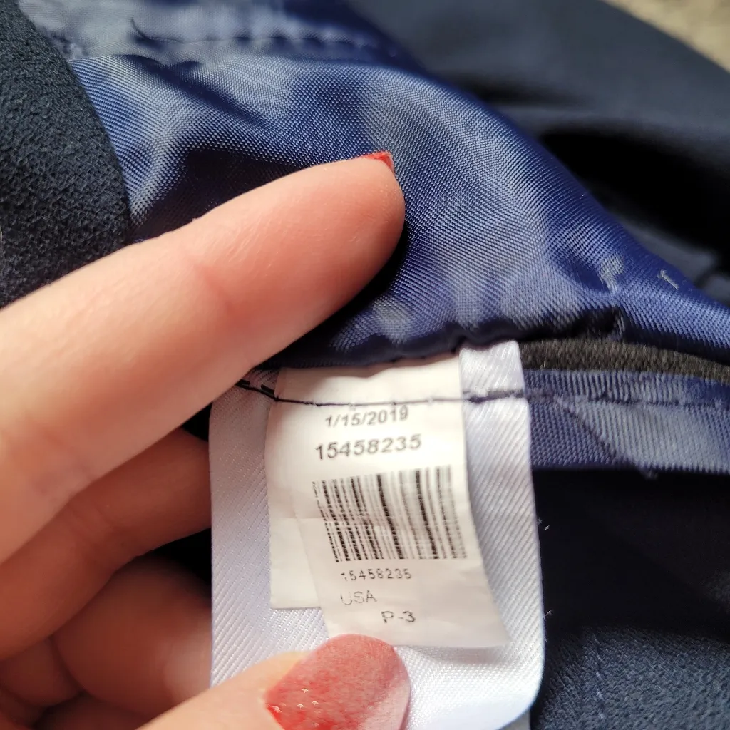 Banana Republic Factory 4" Paperbag Waist Preppy Shorts in Navy - Image 15