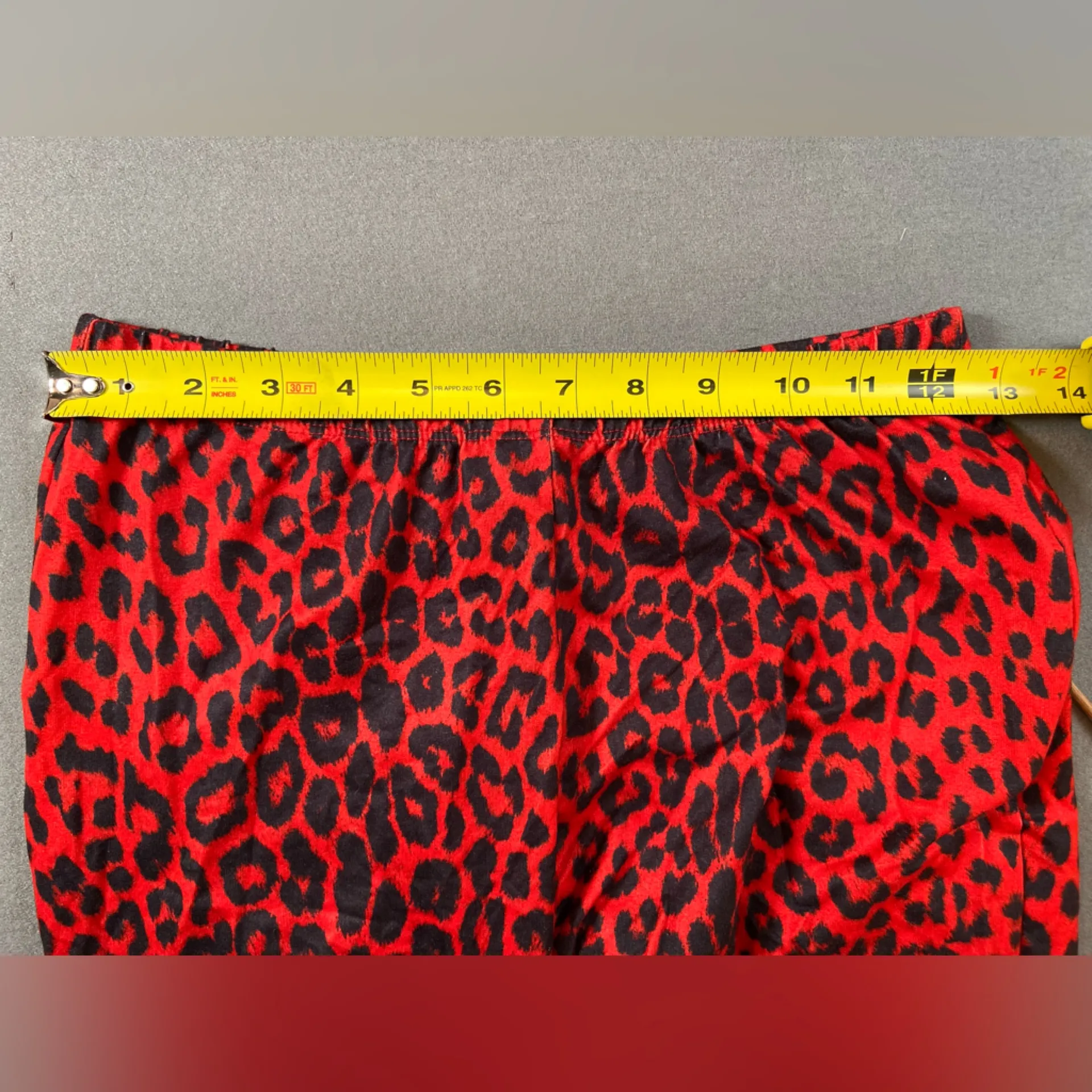 Shein‎ Red Leopard High waisted Flair Pants Size Small - Image 4