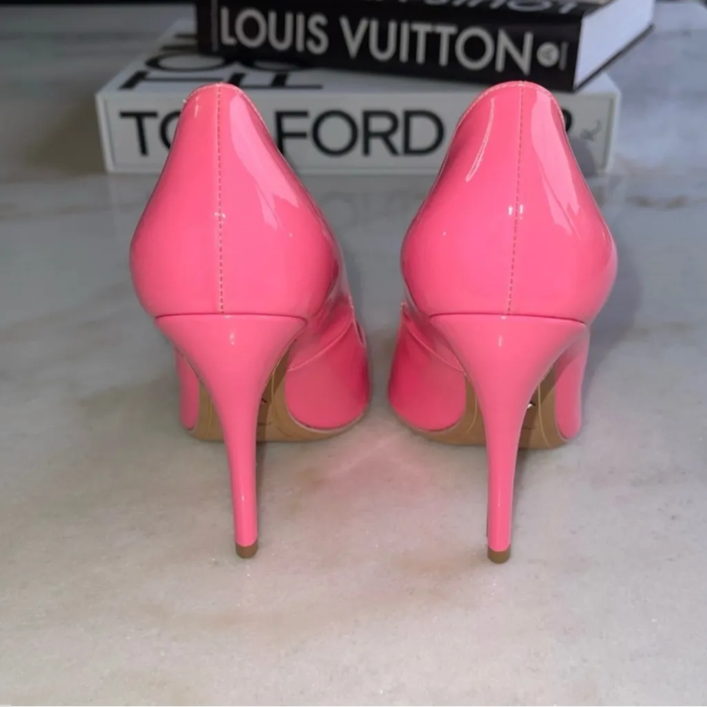 New Versace Pink Palazzo Medusa Patent Leather Pointed Toe Pump in Pink - Image 10