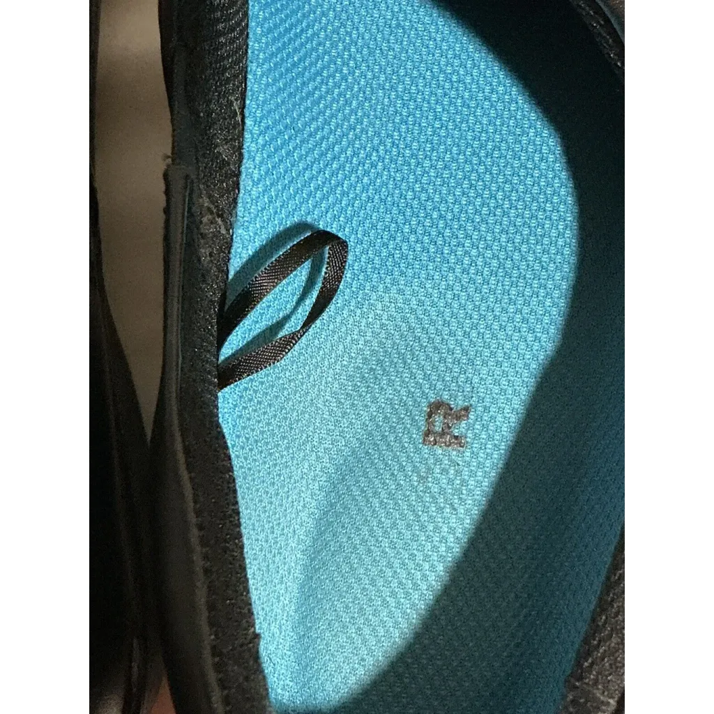 Woman’s Dr Scholls Black Leather 9 M Slip On Work Shoe Slip - Image 6