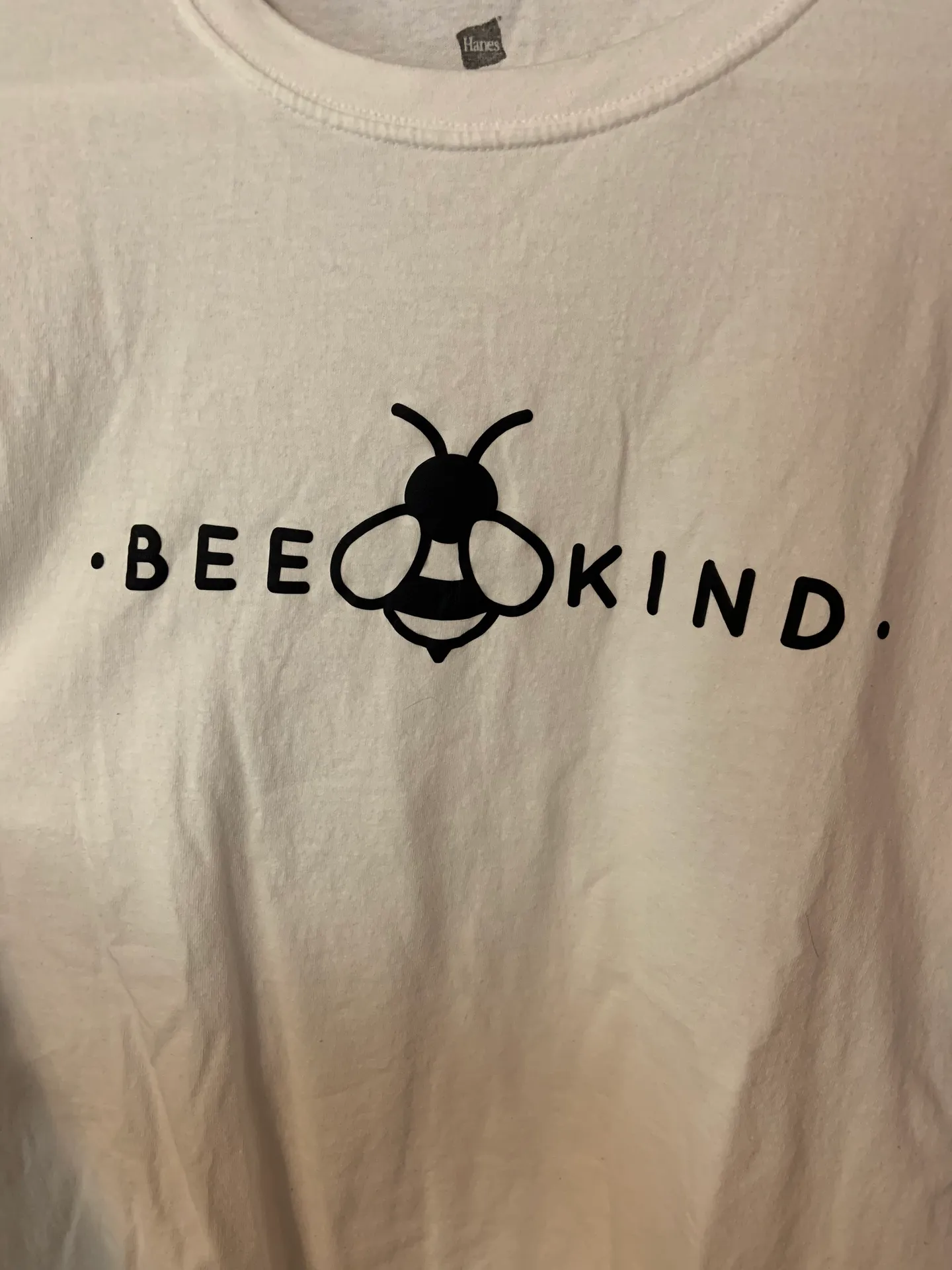 Hanes bee kind tee - Image 2