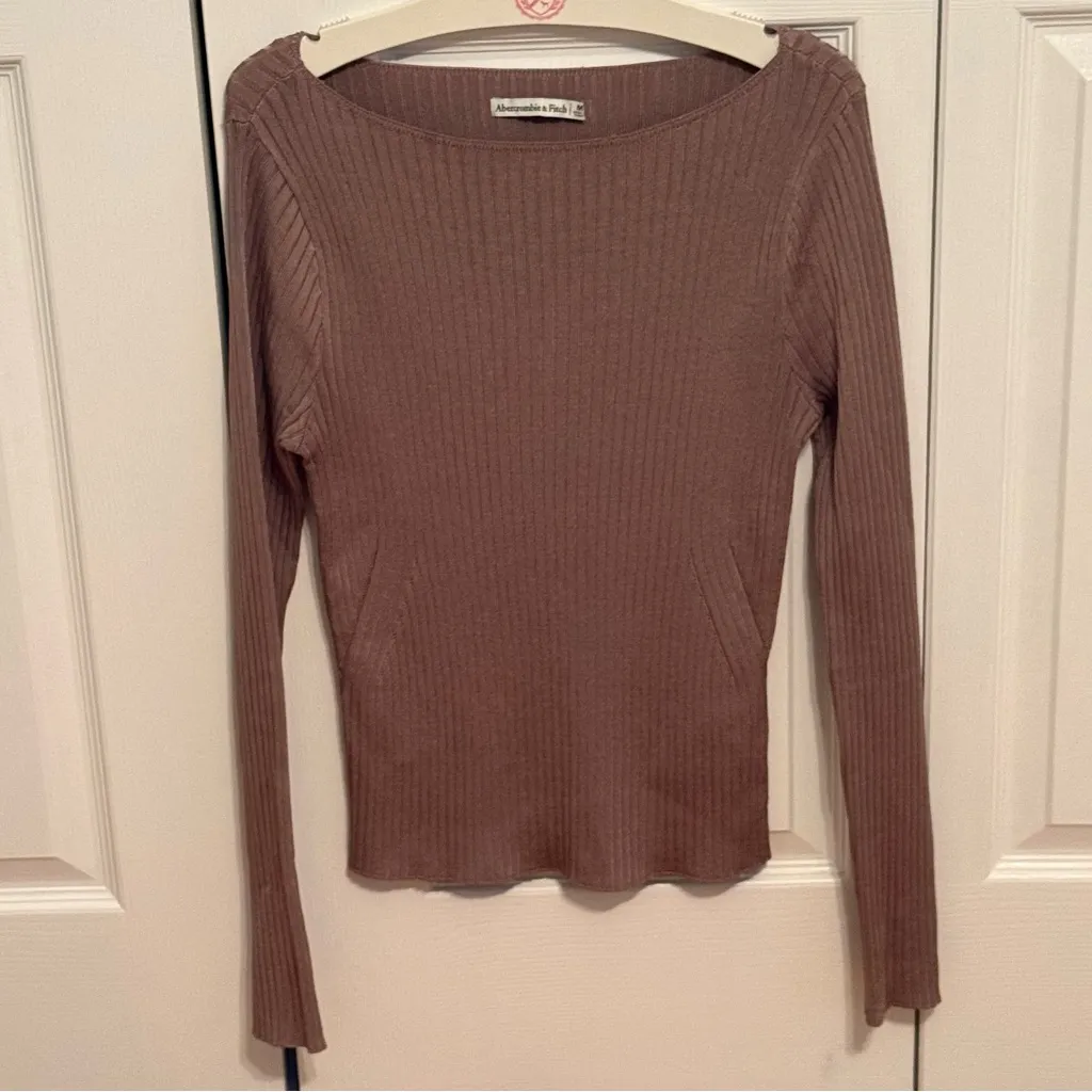 Abercrombie & Fitch Glossy Slash Knit Top in Taupe - Image 2