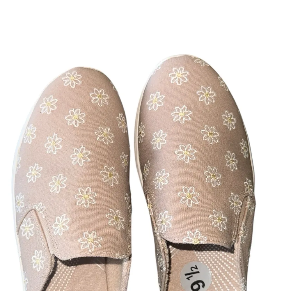 NEW Clarks Cloudsteppers Breeze Shore Slip On Comfort Mules Floral Women’s - Image 4