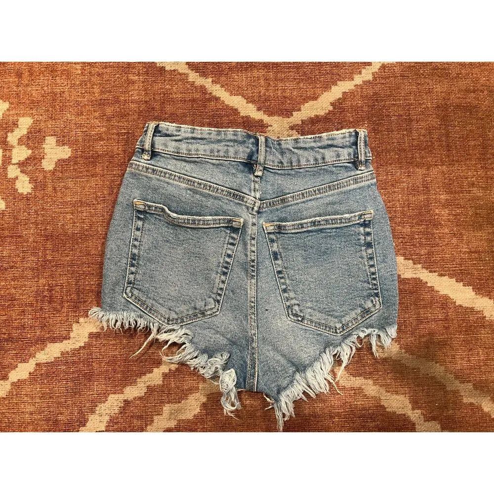 Women’s Zara Cut Off Daisy Duke Denim Shorts Hot Pants 0 - Image 3
