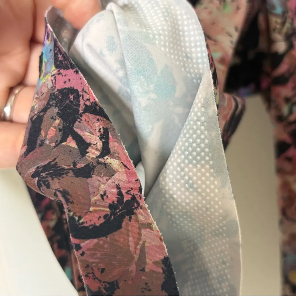 Lululemon Fast and Free HR Short 8" Floral - Image 6