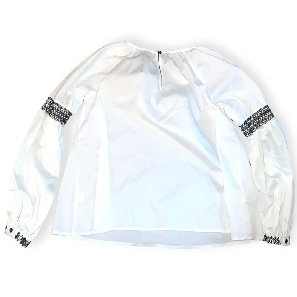 Elizabeth & James Peasant Top Blouse White Embroidered Smocked Sleeve - Image 4