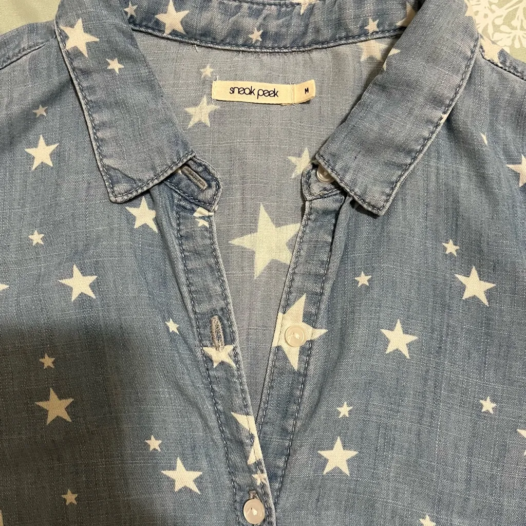 Sneak Peek Blue Chambray with White Stars Button Down Shirt Size M Size M - Image 3