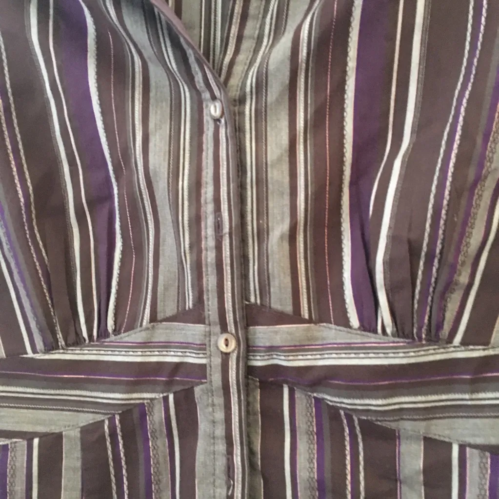 FINAL MARKDOWN Ladies dress barn blouse small - Image 3