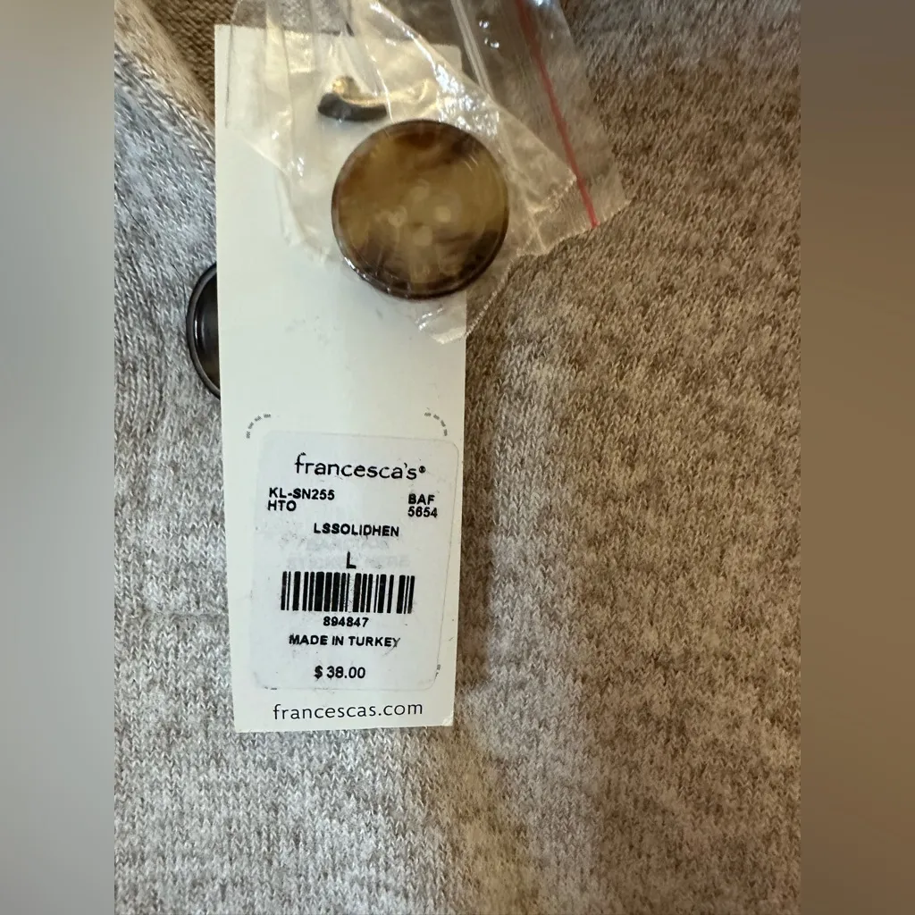 Francesca’s long sleeve collared NWT top Gray Size L - Image 3