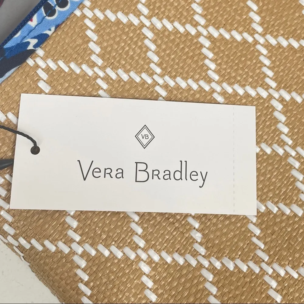 Vera Bradley Fireworks Medallion Beach Crossbody - Image 4