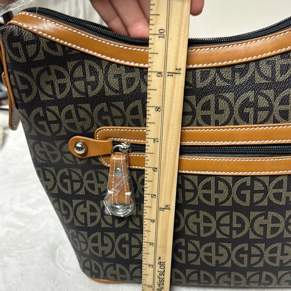 Giani Bernini Black and Brown Shoulder Bag with Elegant Design - Image 14