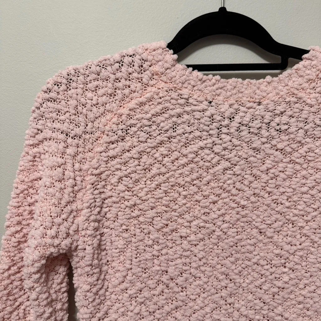Almost Famous  Pink Popcorn Textured V Neck Sweater Size M - Image 7