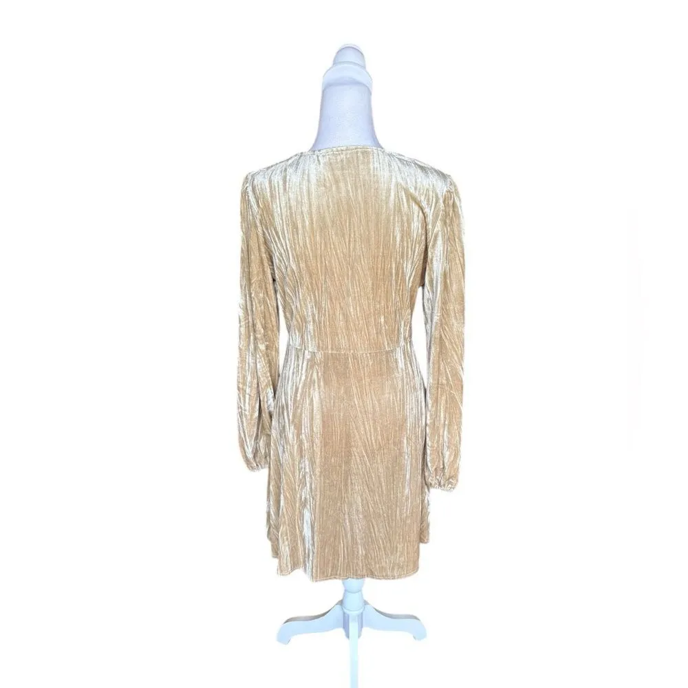 Lulus Refined Sensation Champagne Crushed Velvet Keyhole Mini Dress Medium NWOT - Image 4