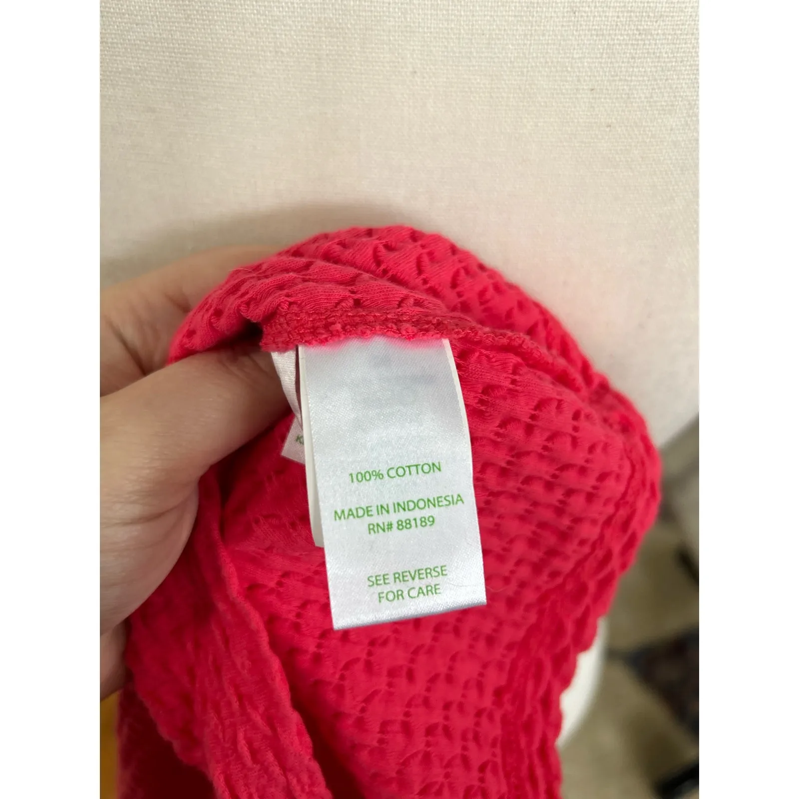 Lilly Pulitzer Coco Textured Coral Pink 60s Short Sleeve Sheath Dress - Image 7