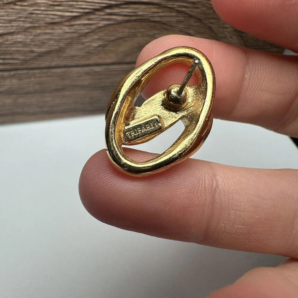 Trifari Gold Tone Stud Pierced Earrings Signed - Image 8