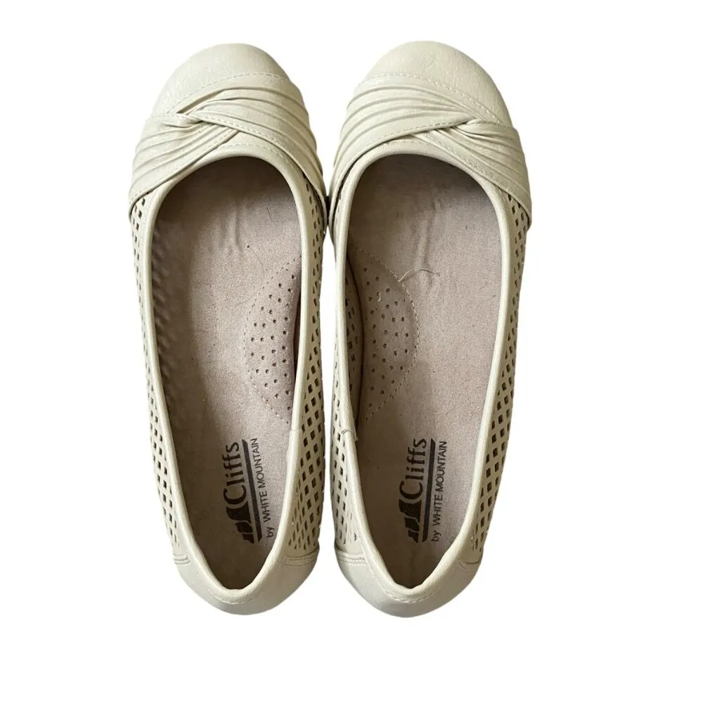 Cliff's by  women's size 6 1/2M cream slip on round toe flats shoe - Image 6