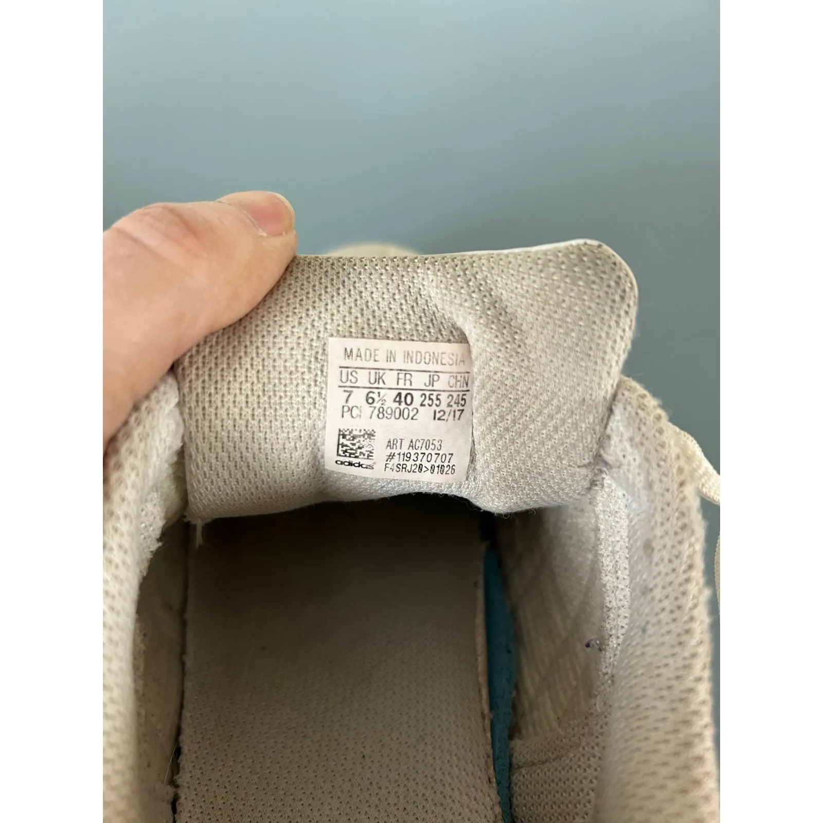 Adidas womens sneaker size 7 Superstar iridescent stripes - Image 3