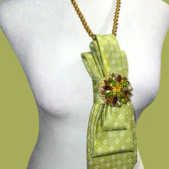 “Dainty Dapper Green Patterned Necktie Necklace - Image 3