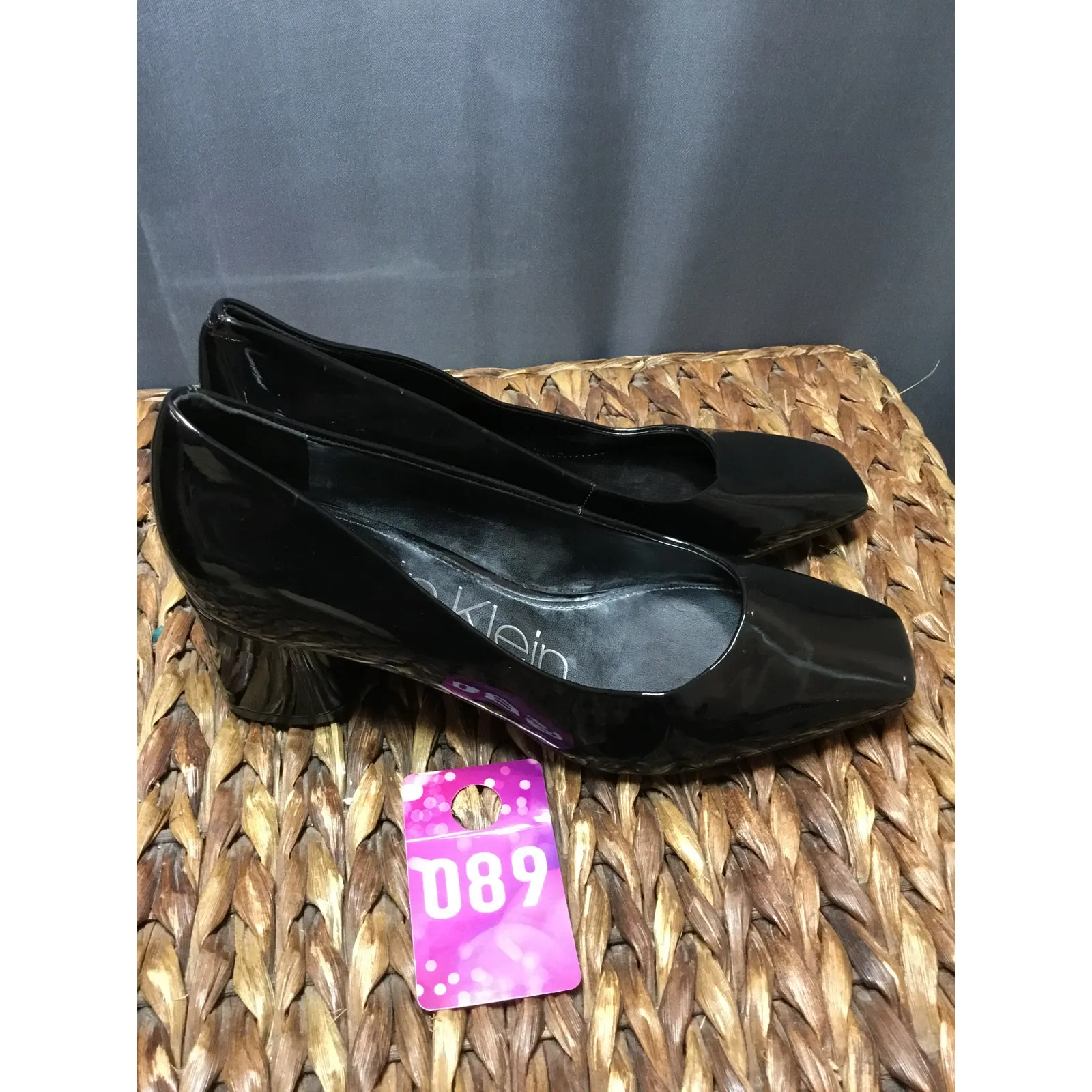 Calvin Klein Dress Pump Heels Women's 7.5 M Black Leather Slip-On Square Toe - Image 4