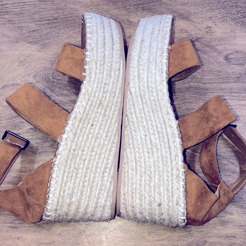 Coconuts by Matisse 9 1/2 faux suede espadrilles - Image 8