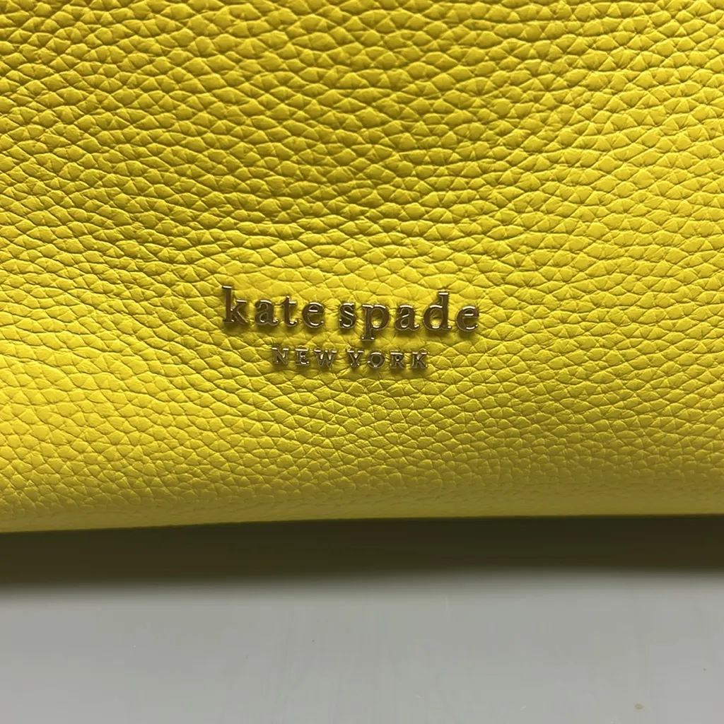 Brand‎ new only used once kate spade knott medium satchel in “yellow sesame” - Image 2