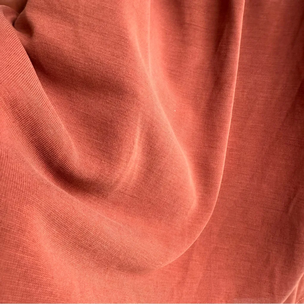 Green Envelope Button Down Flutter Short Sleeve Top in Rust red size small - Image 10